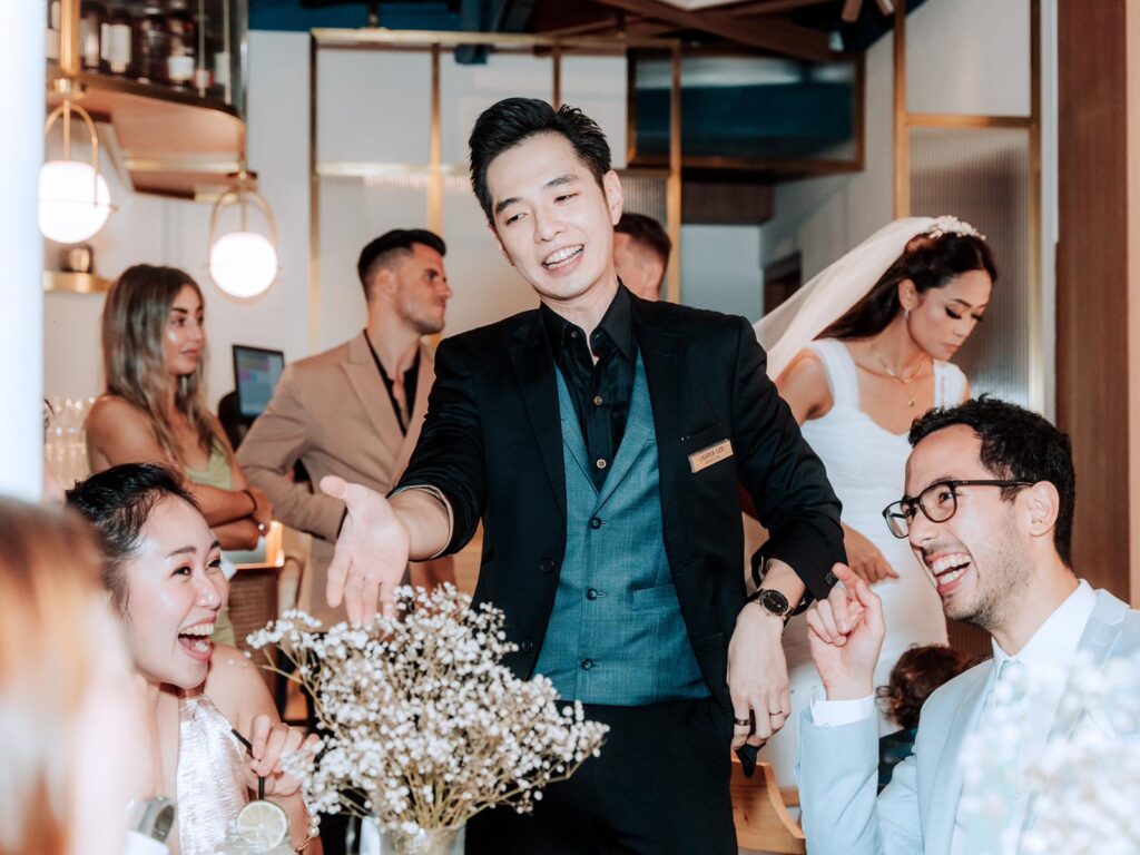 Jasper Close Up Wedding Magician